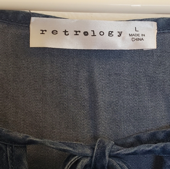Women's Retrology Top - Sz Large - NWT - Picture 4 of 9